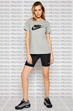 Nike Sportswear Tee Essential icon Futura Gray Baskılı Kadın Tişört Gri