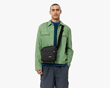Eastpak The Bigger One Omuz Çantası EK0A5BIB0081 Renkli