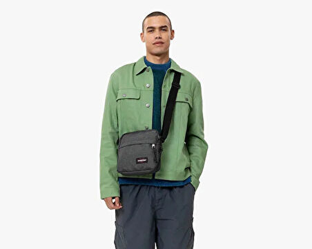 Eastpak The Bigger One Omuz Çantası EK0A5BIB77H1 Renkli