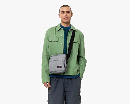 Eastpak The Bigger One Omuz Çantası EK0A5BIB3631 Renkli