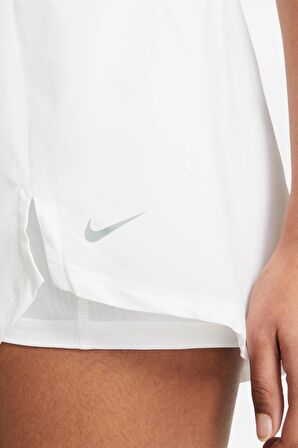 Nike Flex Essential 2 in 1 Training White Shorts ikisi Bir Arada Taytlı Beyaz Kadın Şort