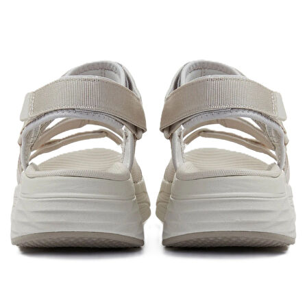 Skechers Max Cushioning-Lured Womens Sandals Kadın Sandalet Krem