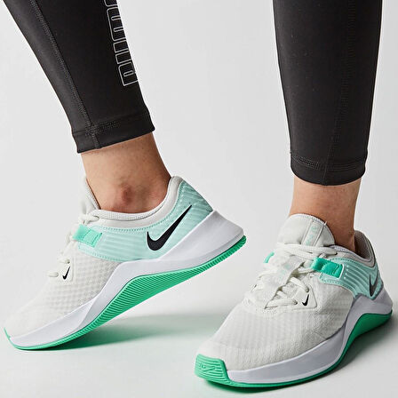 Nike MC Trainer Walk Training Shoes White Kadın Beyaz Yürüyüş Antrenman Ayakkabısı