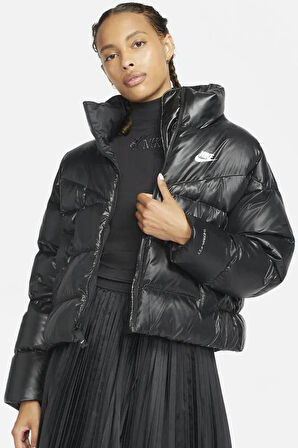 Nike Sportswear Down Fill Therma Fit City Series Full Zip Kadın Bol Kesim Kaz Tüyü Spor Ceket Siyah