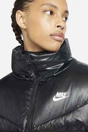 Nike Sportswear Down Fill Therma Fit City Series Full Zip Kadın Bol Kesim Kaz Tüyü Spor Ceket Siyah
