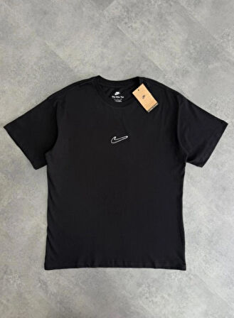 NİKE FV7726-010  T-SHİRT