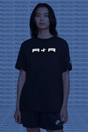 Nike Air Graphic Oversized Reflector S. S. Tee Unisex Reflektörlü Siyah Tişört