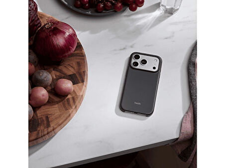 BEATS MGKC4LL/A MagSafe özelliğine ve Kamera Denetimi düğmesine sahip Beats iPhone 17 Pro Kılıfı - Granit Grisi