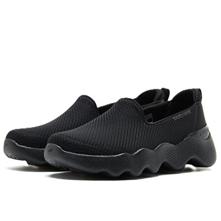 Skechers Go Walk Massage Fit-Seascape Womens Walking Shoes Masaj Tabanlı Bağcıksız Kadın Yürüyüş Ayakkabısı Siyah 