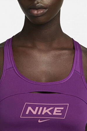 Nike Pro Dri Fit Swoosh Sports Bra in Viotech Cave Purple Orta Destekli Dolgusuz Grafik Kadın Spor Sütyeni Mor