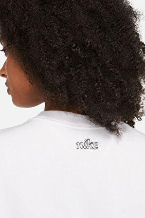 Nike Training Plus Essential Get Fit Dri Fit Graphic Crew White Oversized Bol Kesim Kadın Sweatshirt Beyaz