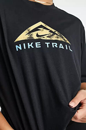 Nike Running Trail Logo T-shirt Black Kadın Bol Kesim Spor Tişört Siyah
