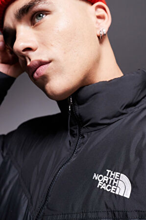 The North Face Saikuru Puffer Jacket Erkek Suitici Sentetik Dolgu Spor Mont Siyah