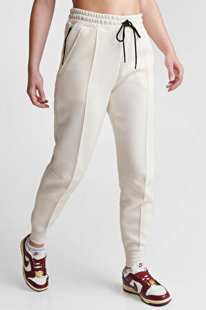 Nike Sportswear Tech Fleece Standart Fit Mid Rise Jogger Cream Color Kadın Eşofman Altı Krem Rengi