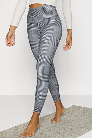 Nike Yoga High Rise 7/8 Length Tight Kadın Nakış Swooshlu İç Yan Cepli Yüksek Bel Tayt Beyaz Siyah