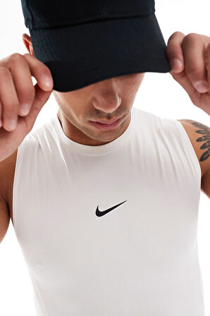 Nike Pro Dri Fit Tight Sleeveless Fitness Training Erkek Dar Kalıp Antrenman Kolsuz Tişört Beyaz