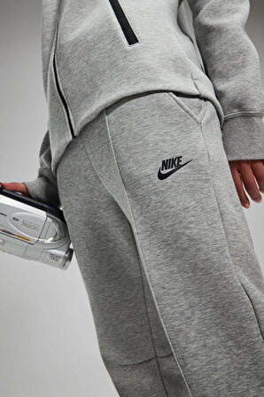 Nike Sportswear Tech Fleece Standart Fit Mid Rise Jogger Gray Kadın Eşofman Altı Gri