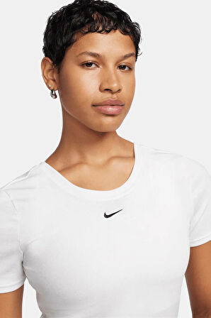 Nike Sportswear Chill Knit Tight Fit T-shirt Kadın Mini Fitilli Sıkı Kesim Yuvarlak Sırtlı Tişört Kırık Beyaz