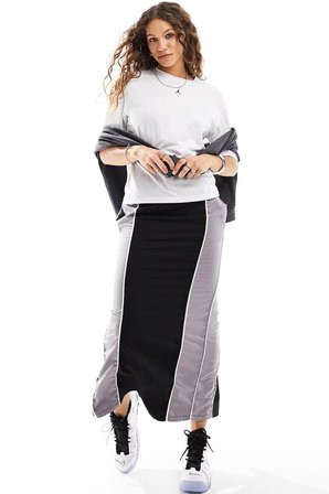 Nike Jordan Diamond Jumpan Women’s Loose Fit Top T-shirt Kadın Bol Kalıp File Detaylı Tişört Beyaz