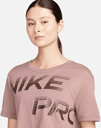 Nike Pro Dri Fit Graphics Loose Fit T-shirt Kadın Crop Büyük Beden Günlük Tişört Kahve