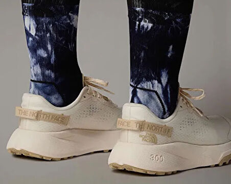 The North Face W Altamesa 300 Kadın Arazi Tipi Koşu Ayakkabısı NF0A8A9SWID1 Beyaz