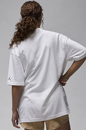 Nike Jordan Women's Graphic Oversize Tee Kadın Geniş Kalıp Pamuk Tişört Beyaz