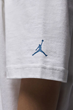 Nike Jordan Women's Graphic Oversize Tee Kadın Geniş Kalıp Pamuk Tişört Beyaz