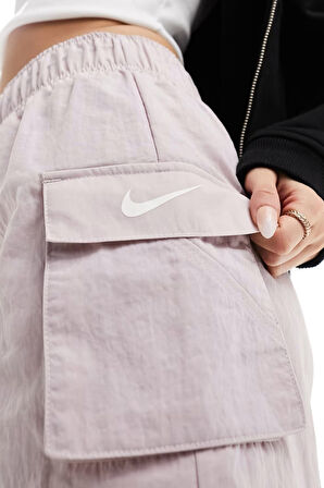 Nike Sportswear Essential Woven High Rise Loose Fit Cargo Short Kadın Dokuma Bol Kesim Kargo Cepli Şort Lila