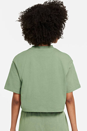Nike Sportswear Swoosh Crop Kadın Rahat Kesim Kısa Tişört Yeşil