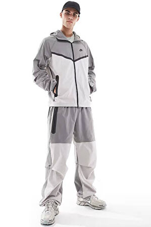 Nike Tech Windrunner Woven Full Zip Loose Fit Jacket Erkek Bol Kesim Paraşüt Kumaş Kapüşonlu Ceket Gri