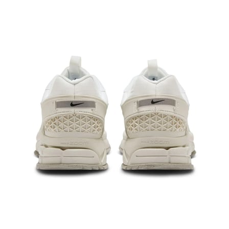 Nike Zoom Vomero Roam HO24 Winterized  Unisex Sneaker Reflektörlü Su Tutmayan Lastik Bağcıklı Unisex Günlük Spor Ayakkabı Beyaz