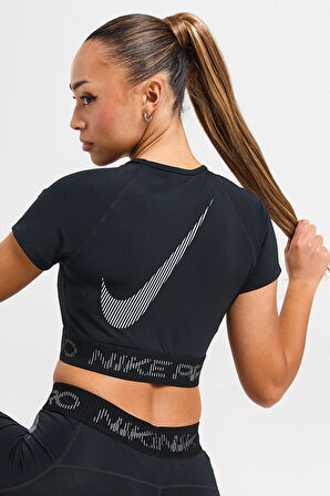Nike Pro Dri Fit Short Sleeve Cropped Graphic Tight Fit Top Kadın Sıkı Kesim Kısa Tişört Siyah