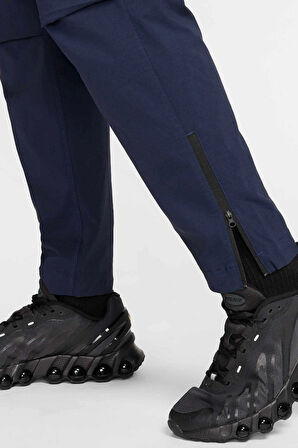 Nike Sportswear Tech Woven Open-Hem Trousers Erkek Dokuma Eşofman Altı Lacivert