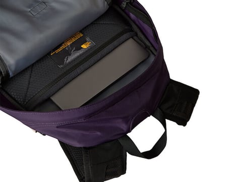The North Face HOT SHOT SE Sırt Çantası-En: 34 Cm, Boy: 50 Cm, Derinlik: 19 Cm NF0A3KYJMUC1 Lacivert