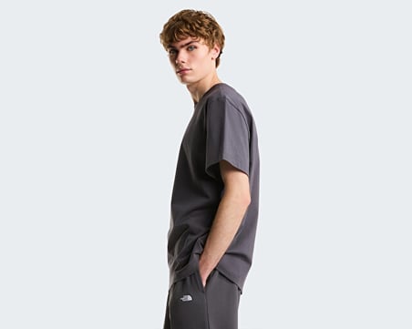 The North Face M Essential Center Logo Relaxed Erkek Outdoor Tişörtü NF0A8GQERHI1 Gri