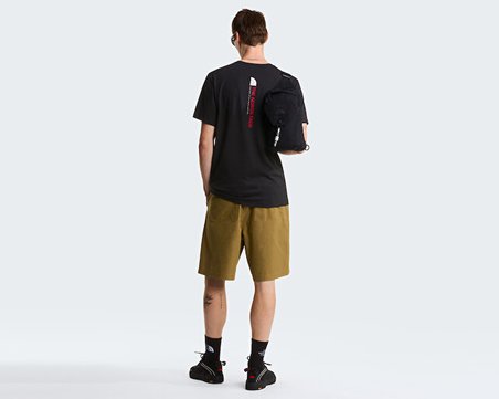 The North Face M Vertical Regular Erkek Outdoor Tişörtü NF0A8GV1JK31 Siyah