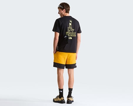 The North Face M ALIEN  RELAXED SHORT SLEEVE TEE-GRAPHI Erkek Outdoor Tişörtü NF0A8G9GJK31 Siyah