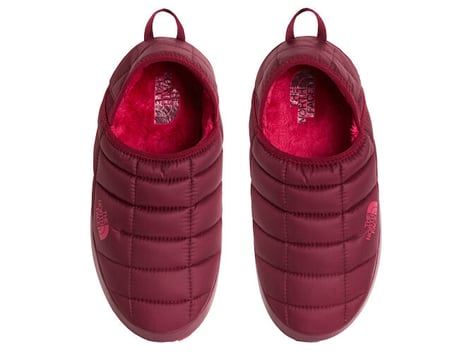 The North Face W THERMOBALL TRACTION MULE V Kadın Outdoor Terlik NF0A3V1HRGW1 Kırmızı