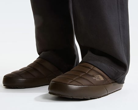 The North Face M THERMOBALL TRACTION MULE V Erkek Outdoor Terlik NF0A3UZNRM11 Kahverengi