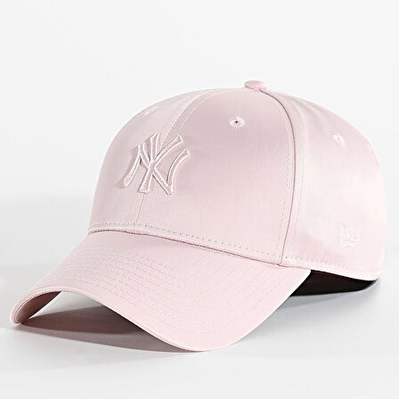 New Era women 9Forty New York Yankees Satin Logo Cap Kadın Saten Görünümlü Şapka Pembe
