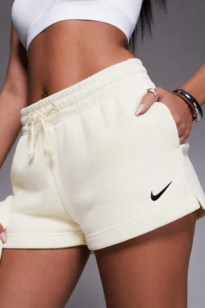 Nike Sportswear Phoenix Fleece Mid Rise 2" inc Short Kadın Şardonlu Kalın Şort Krem