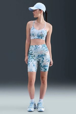 Nike Universa Women's Artist Collection High-Waisted 20.5cm Biker Shorts Yüksek Bel Spor Şort Tayt Yeşil