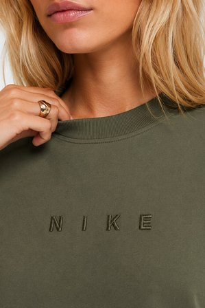 Nike Sportswear Luxe SS Oversized Womens Tee Boxy Bol Kesim Kadın Tişört Haki