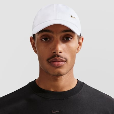 Nike Dri-Fit Club Cap Gold Swoosh Ayarlanabilir Unisex Şapka Beyaz
