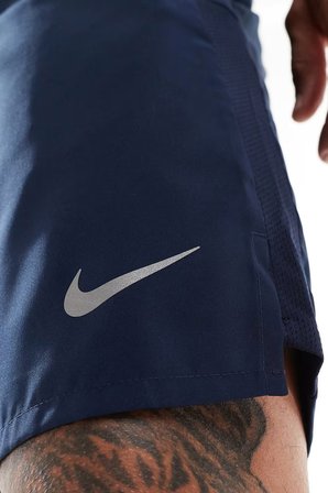Nike Running Challenger Dri Fit 7 inch Woven Short Erkek Slip Astarlı Reflektörlü Koşu Şortu Lacivert