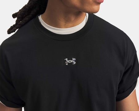 Under Armour UA M HWT METAL LOGO SS Erkek Günlük Tişört 6013618-008 Siyah