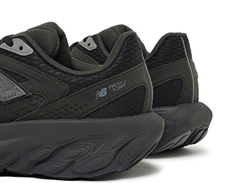 New Balance Utrnab Siyah Modeli Koleksiyonu Erkek Antrenman Ayakkabısı UTRNAB Siyah