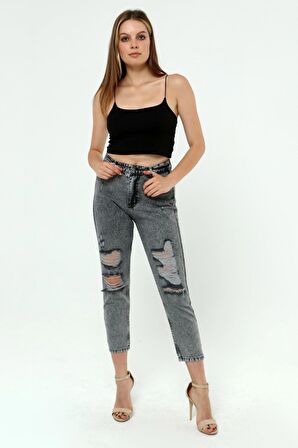 Kadın Bacak Lazer Yırtık Detaylı Mom Jeans Kot Pantolon