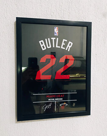 30x40 cm Jimmy Butler NBA Forma Tasarımlı Poster Tablo 1 mm Şeffaf PVC Korumalı Çerçeve