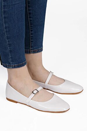 Kadın RUGAN TOKALI BEYAZ BABET AYAKKABI